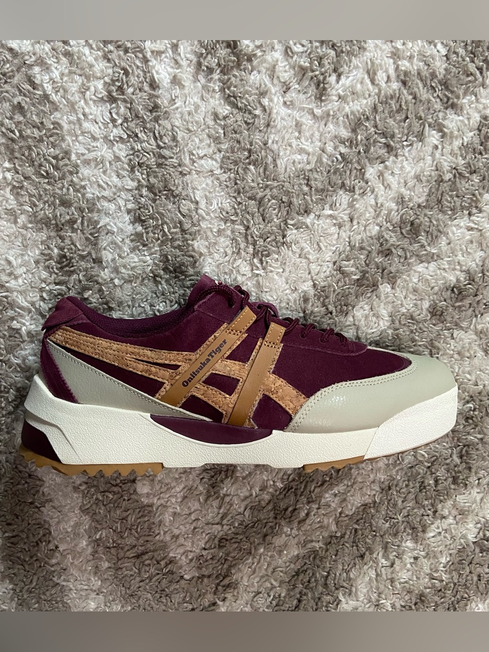 New Onitsuka Tiger - Unisex Delegation Ex Shoe Sneaker 9.5 Deep Mars